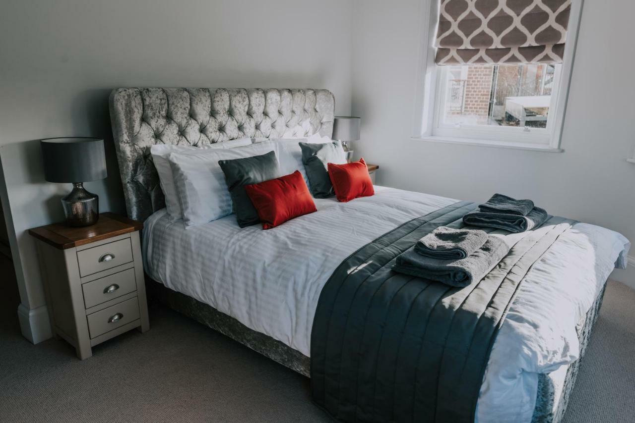 Cavendish House With Secure, Allocated Parking, 2 Mins Walk From Windsor Castle Exteriör bild