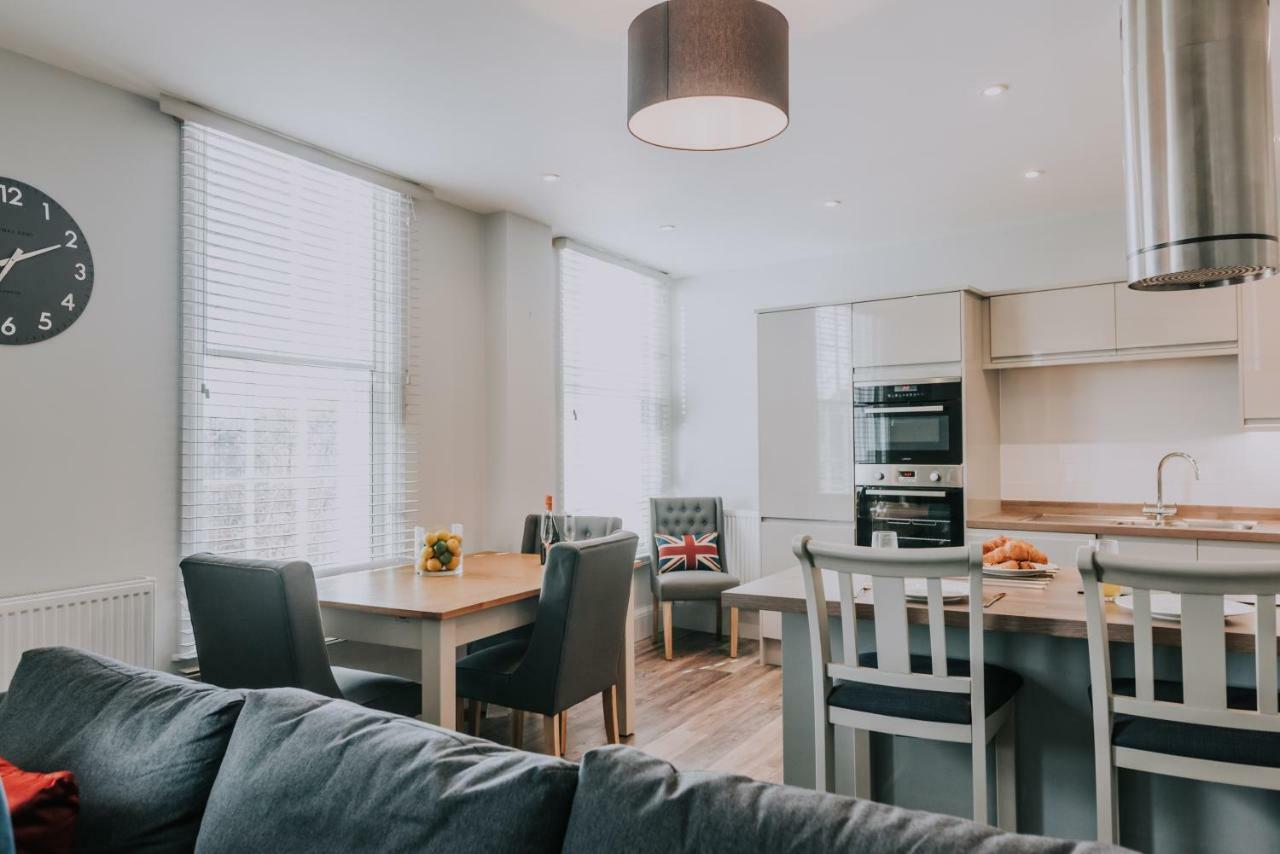 Cavendish House With Secure, Allocated Parking, 2 Mins Walk From Windsor Castle Exteriör bild