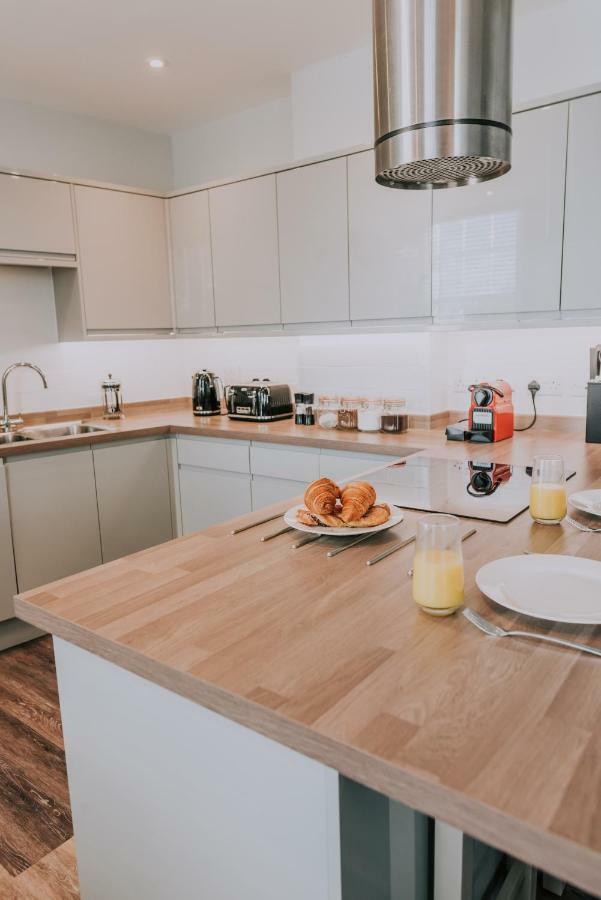 Cavendish House With Secure, Allocated Parking, 2 Mins Walk From Windsor Castle Exteriör bild