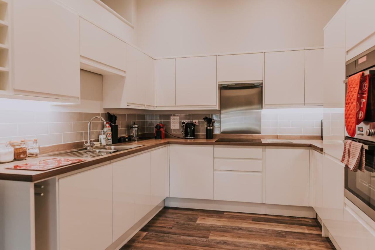 Cavendish House With Secure, Allocated Parking, 2 Mins Walk From Windsor Castle Exteriör bild